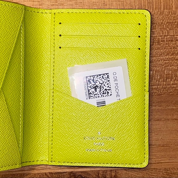 Louis Vuitton Taigarama pocket organizer - Picture 6 of 12